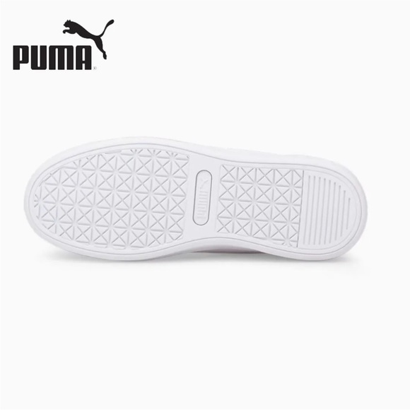 Women's Puma Vikky v3 Leather Trainers 383115_02 White Silver  US9.5 UK7 EUR40.5 - Picture 2 of 7
